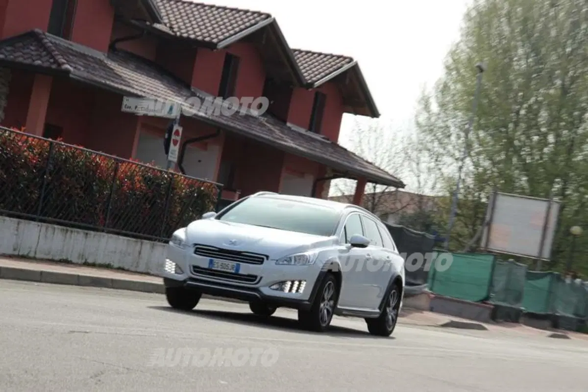Peugeot 508 RXH (4)