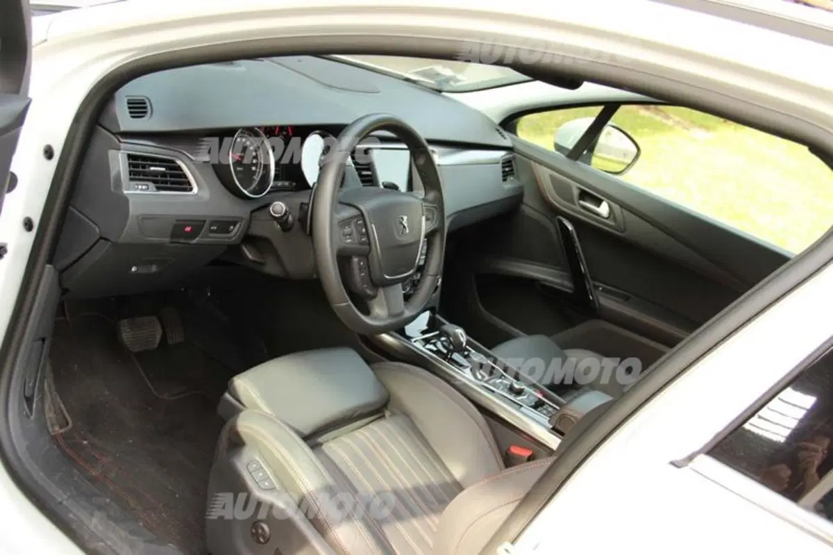 Peugeot 508 RXH (22)