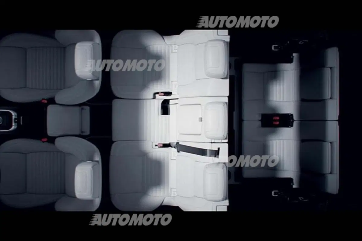 Land Rover Discovery Sport: un video teaser anticipa gli interni (2)