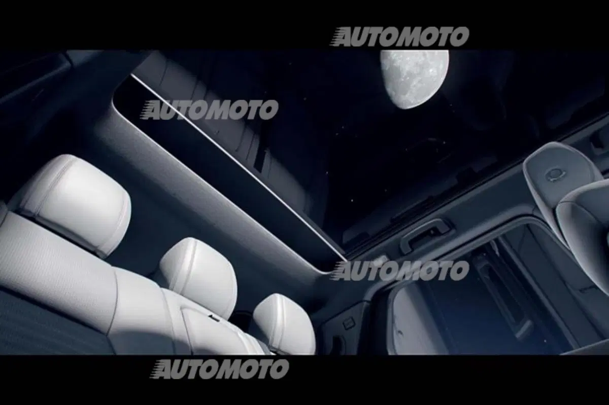 Land Rover Discovery Sport: un video teaser anticipa gli interni (3)