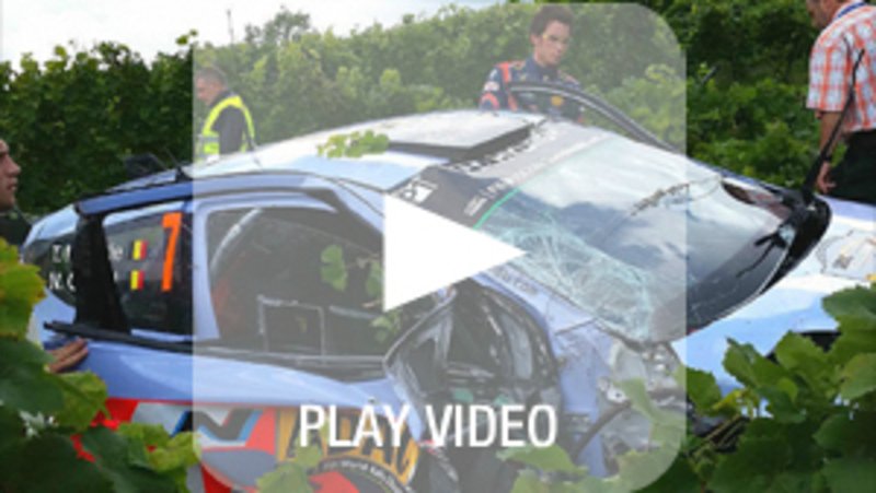 WRC Germania 2014: il terrificante incidente di Neuville con la Hyundai [video]