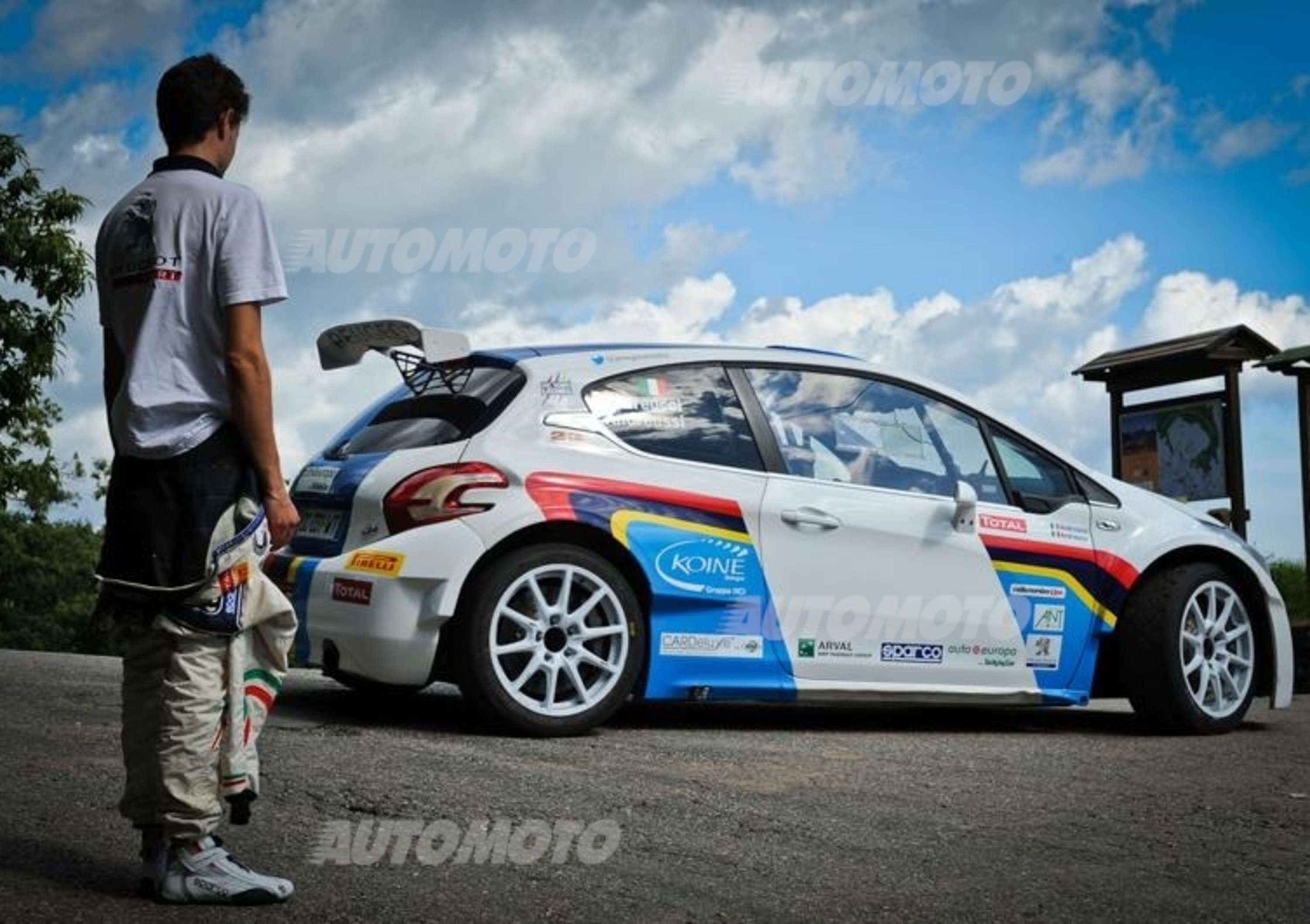 Albertini (Peugeot Rally Junor Team) prova la 208 T16 di Andreucci
