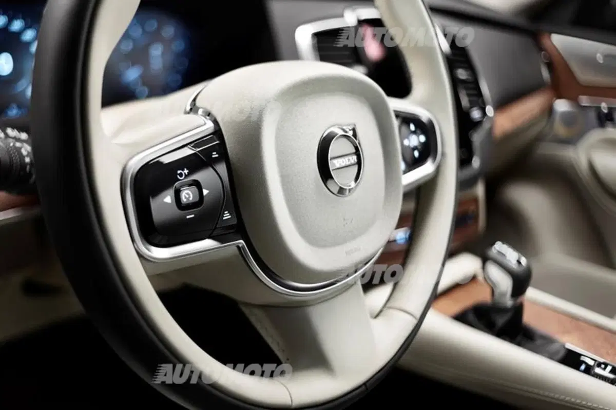 Nuova Volvo XC90, tutti i dati ufficiali. Dimensioni: quanto è cresciuta! (19)