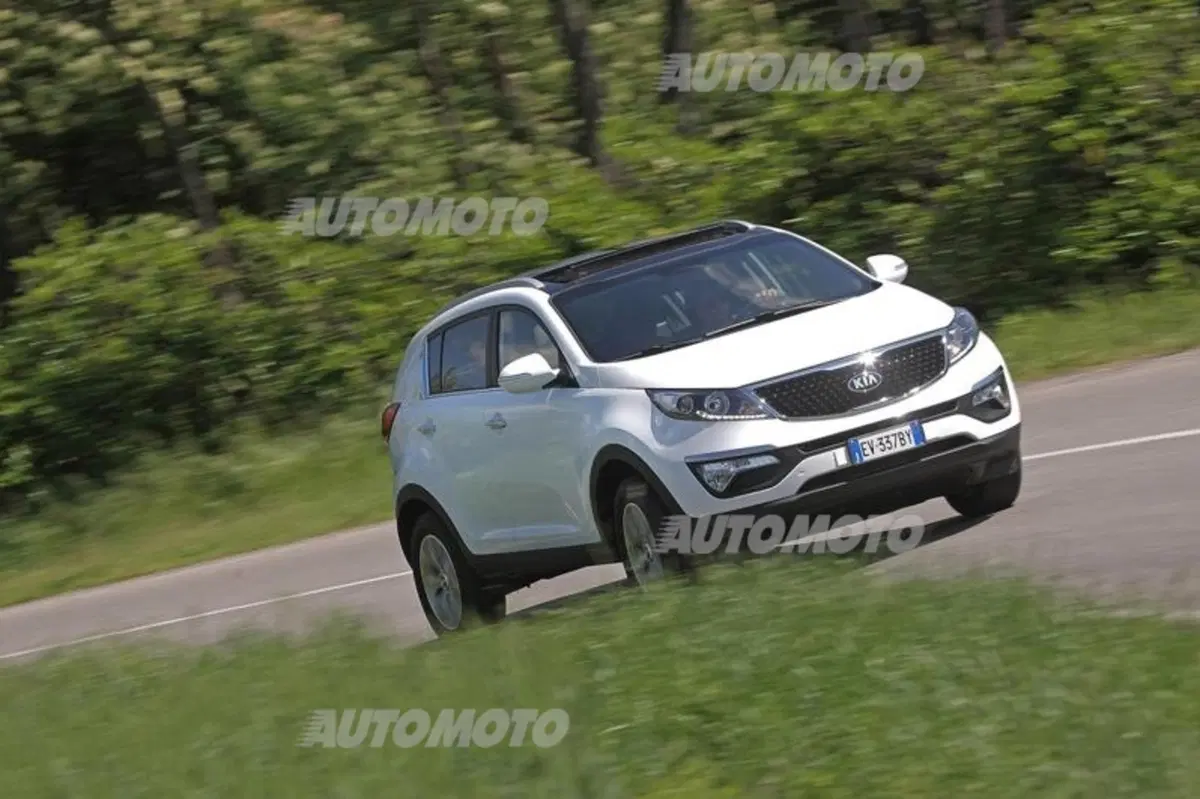 Kia Sportage 2.0 CRDi AWD 184 CV (4)