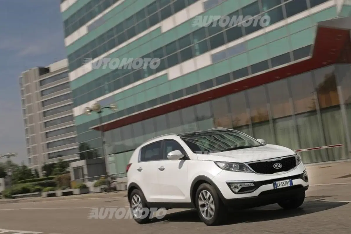 Kia Sportage 2.0 CRDi AWD 184 CV (10)
