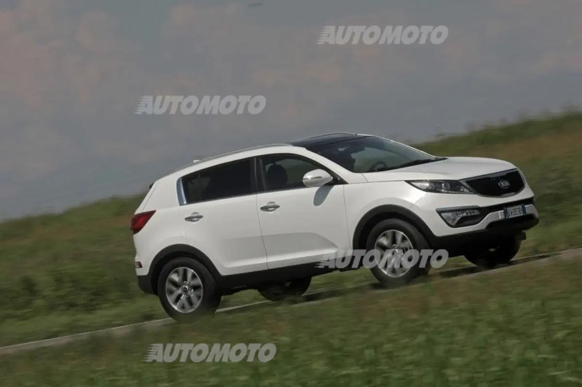 Kia Sportage 2.0 CRDi AWD 184 CV (12)