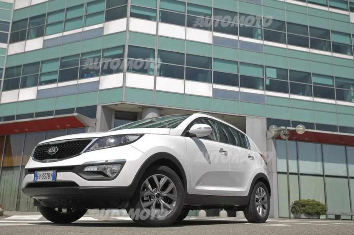 Kia Sportage 2.0 CRDi AWD 184 CV (13)