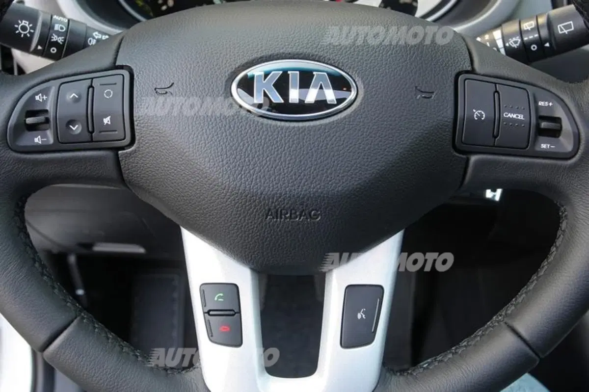 Kia Sportage 2.0 CRDi AWD 184 CV (21)