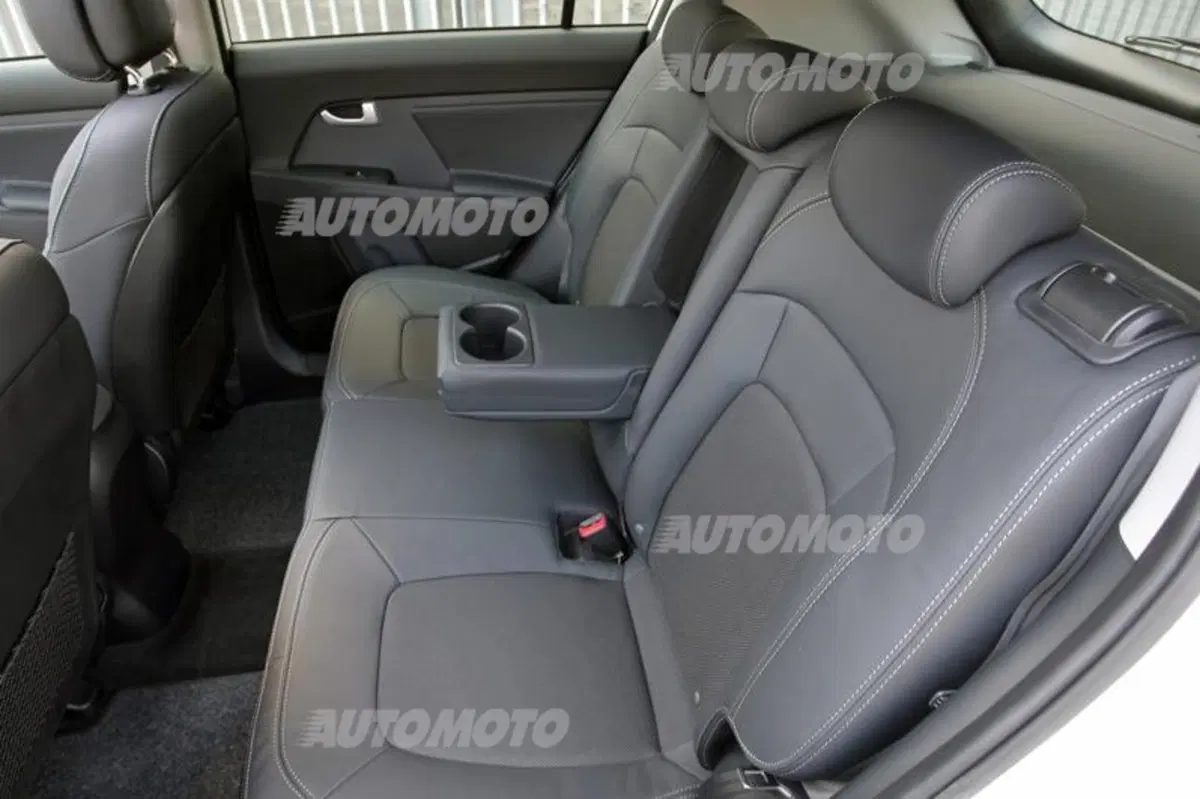 Kia Sportage 2.0 CRDi AWD 184 CV (29)