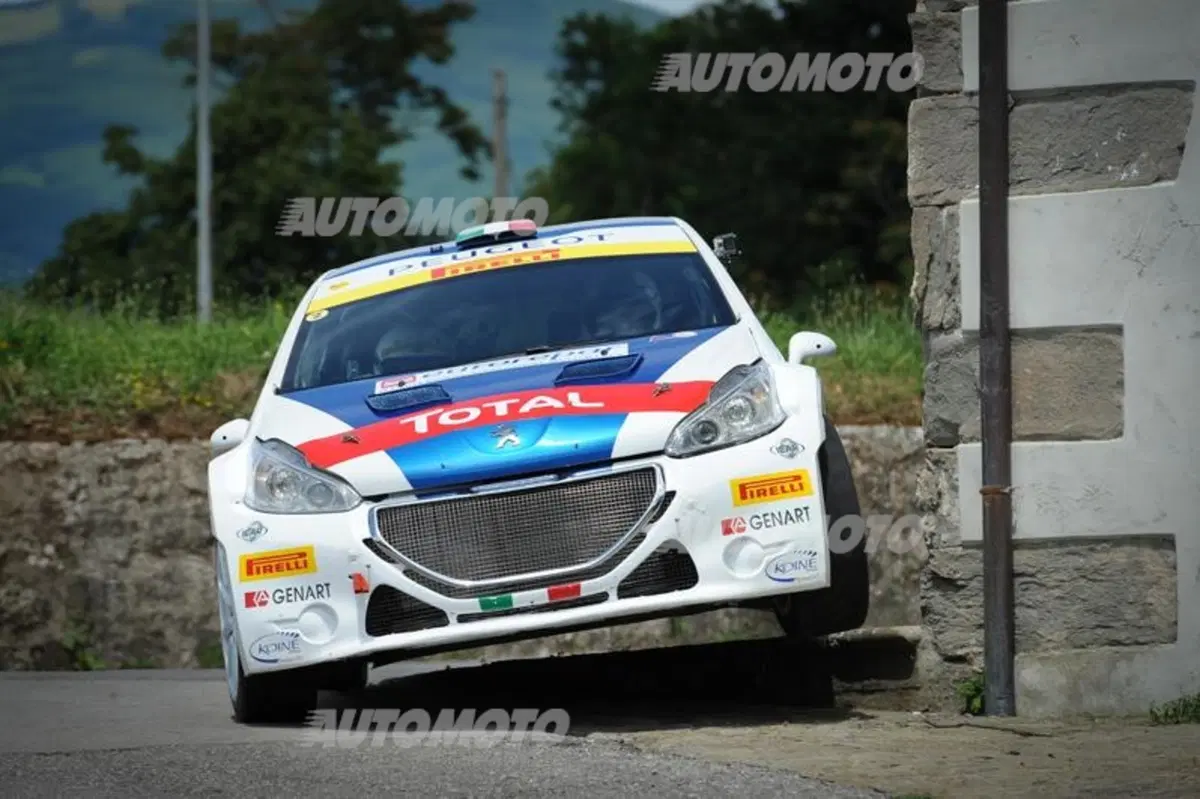 Peugeot 208 T16 e 208 R2 (13)