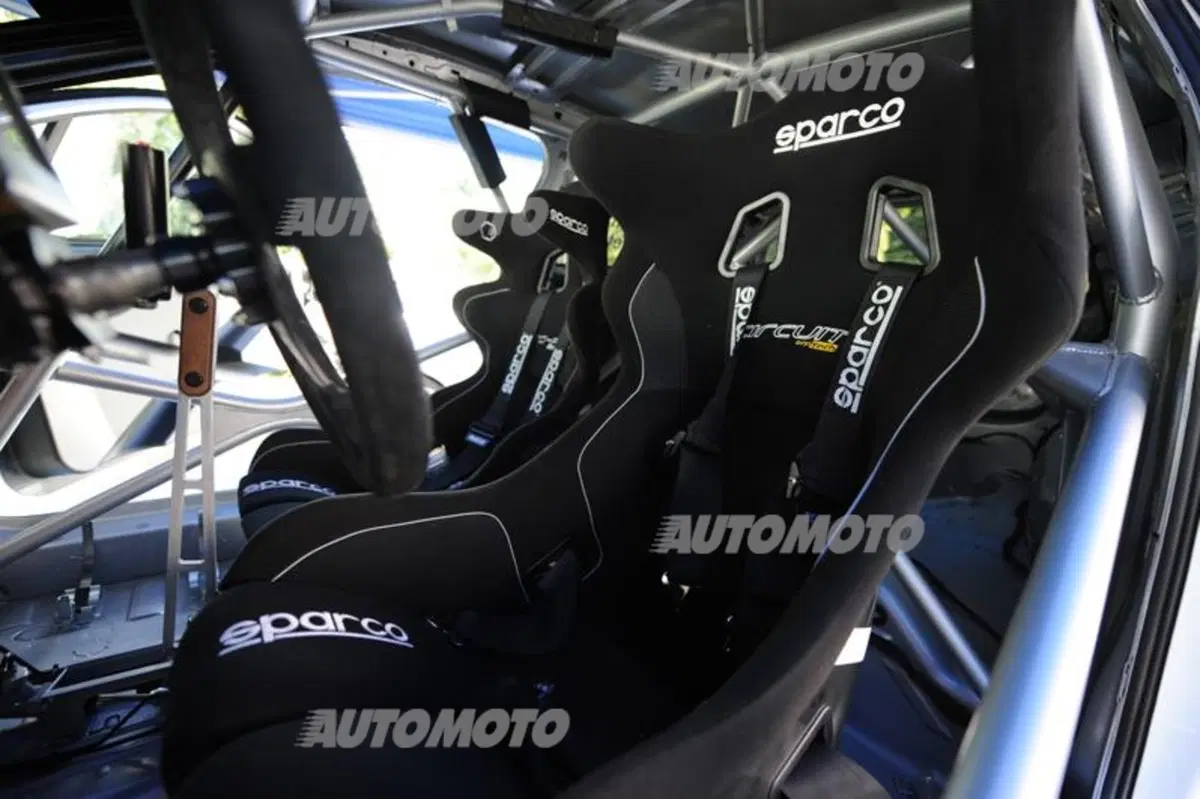 Peugeot 208 T16 e 208 R2 (26)