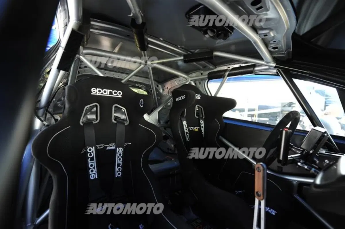 Peugeot 208 T16 e 208 R2 (27)