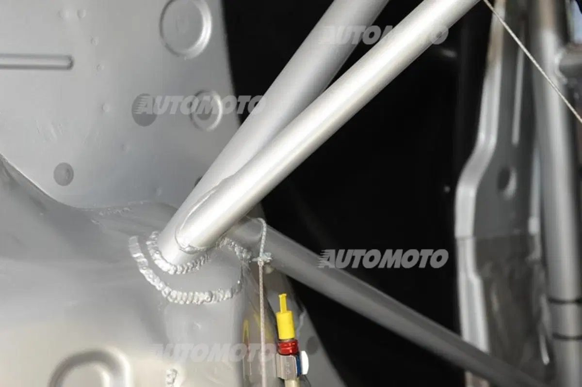 Peugeot 208 T16 e 208 R2 (29)