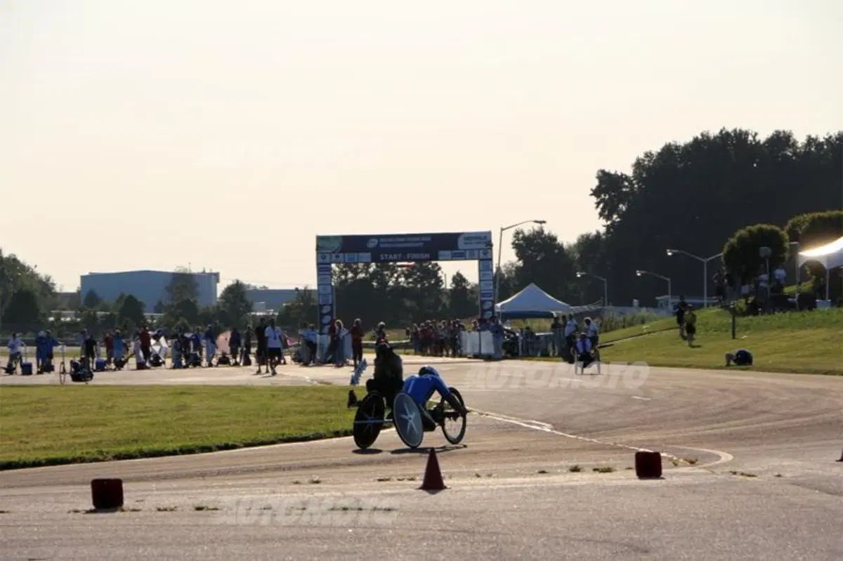 Zanardi è Campione del Mondo 2014 di handbike. Sua la staffetta iridata (13)