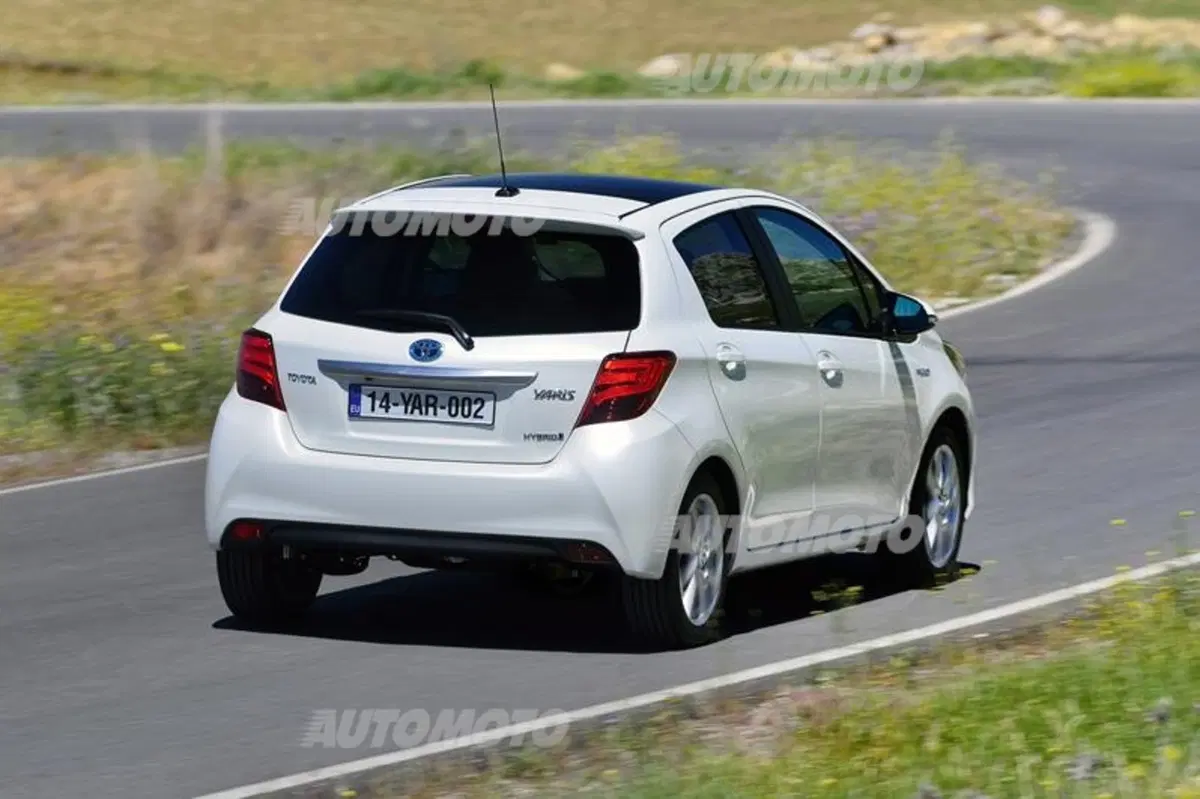 Toyota Yaris (Hybrid) restyling: è il momento della video-prova (14)