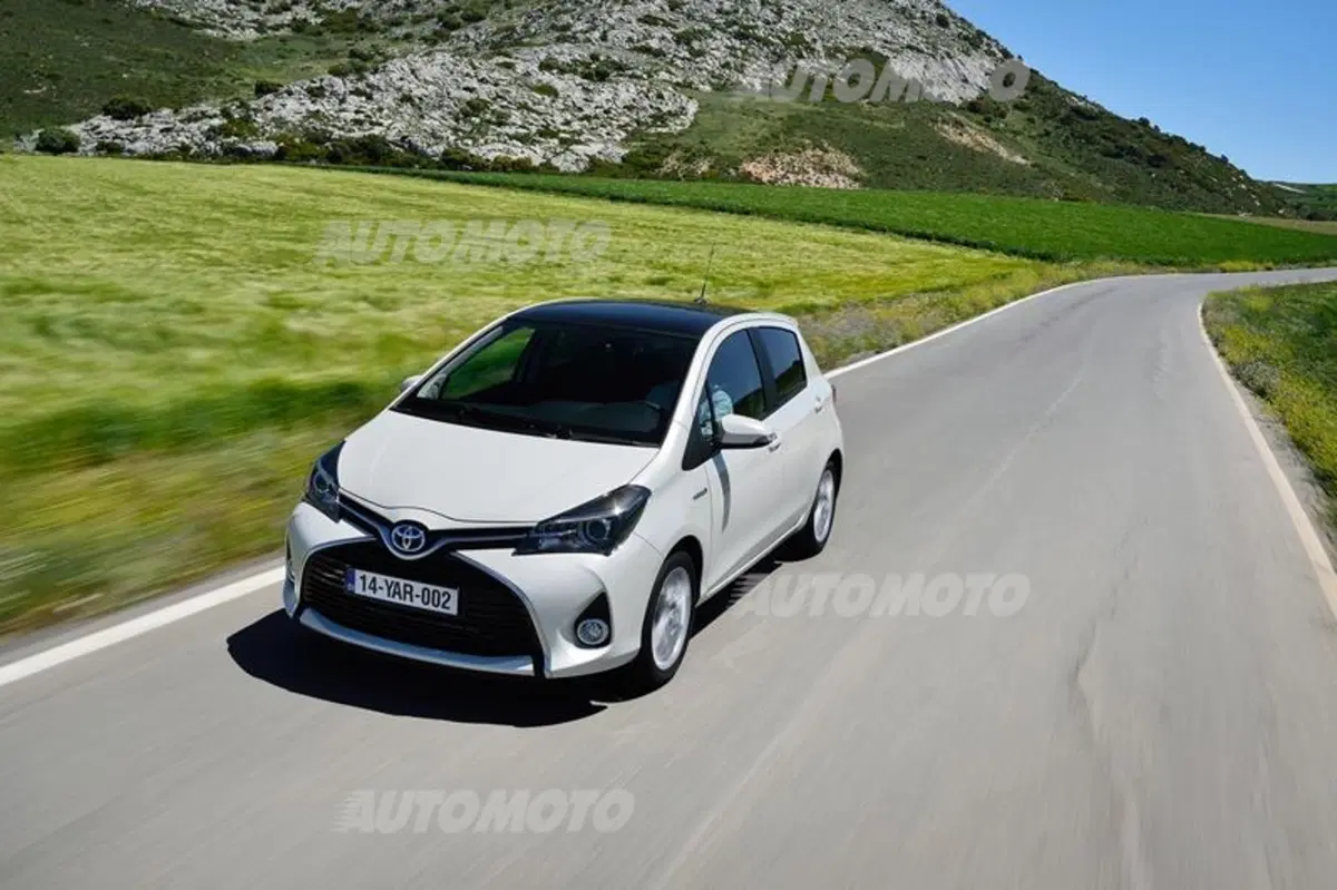 Toyota Yaris (Hybrid) restyling: è il momento della video-prova (27)