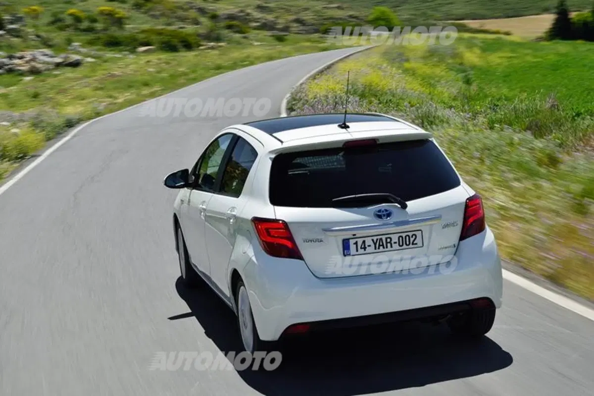 Toyota Yaris (Hybrid) restyling: è il momento della video-prova (28)