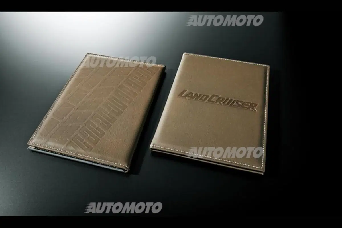 Toyota Land Cruiser 70: torna in produzione il leggendario modello del 1984 (22)