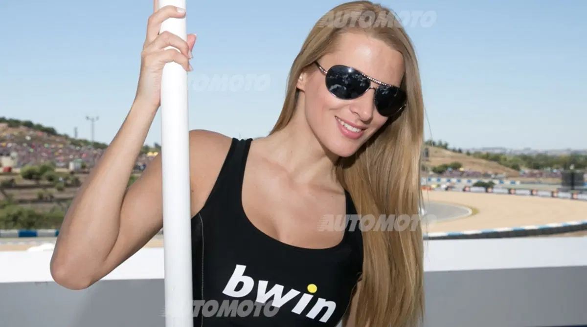 bwin Sports Girls: vota, condividi e vinci la MotoGP a Misano (4)