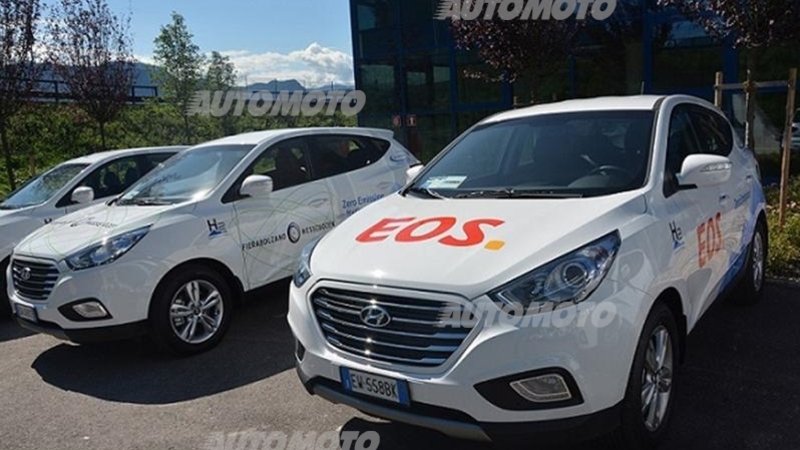Hyundai ix35 a idrogeno: consegnati i primi 10 esemplari in Italia