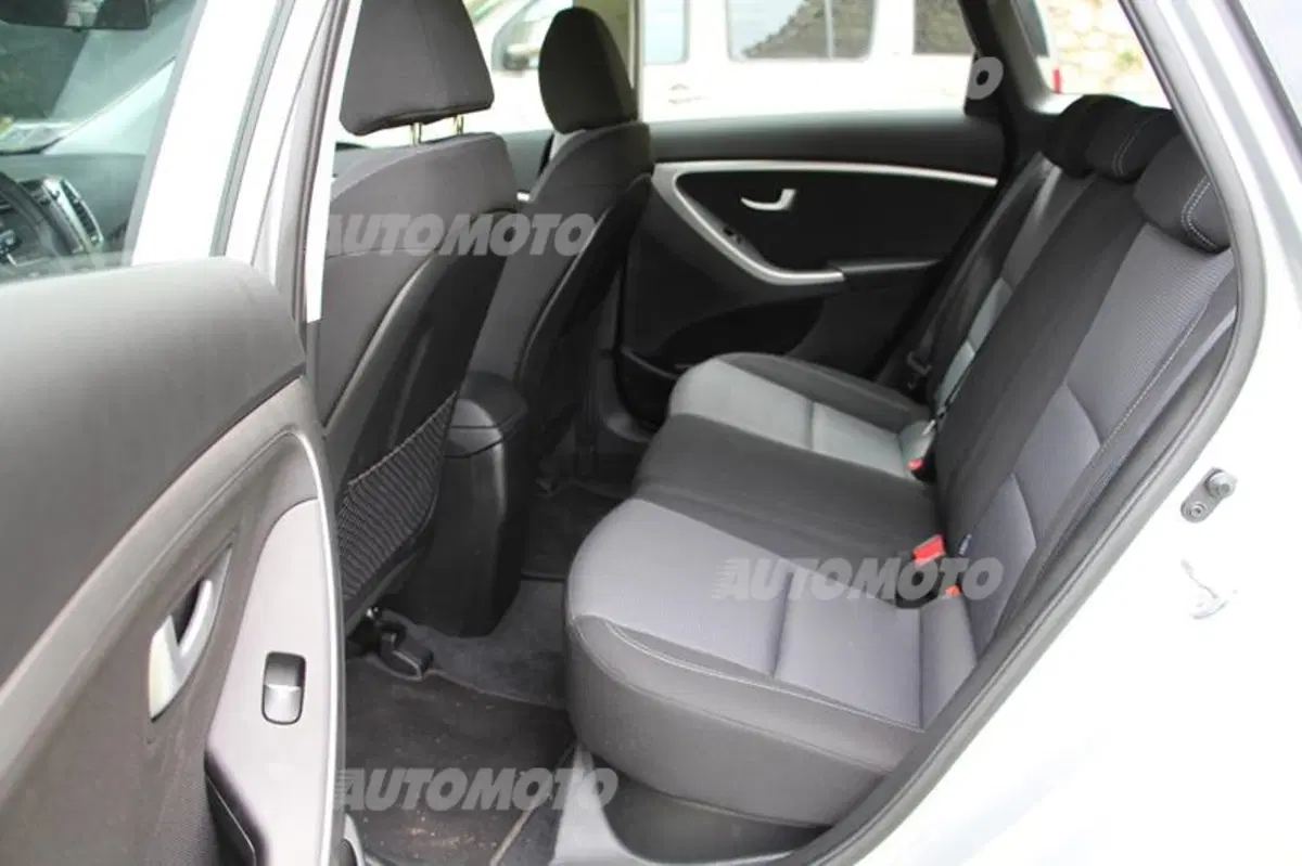 Hyundai i30 wagon (21)