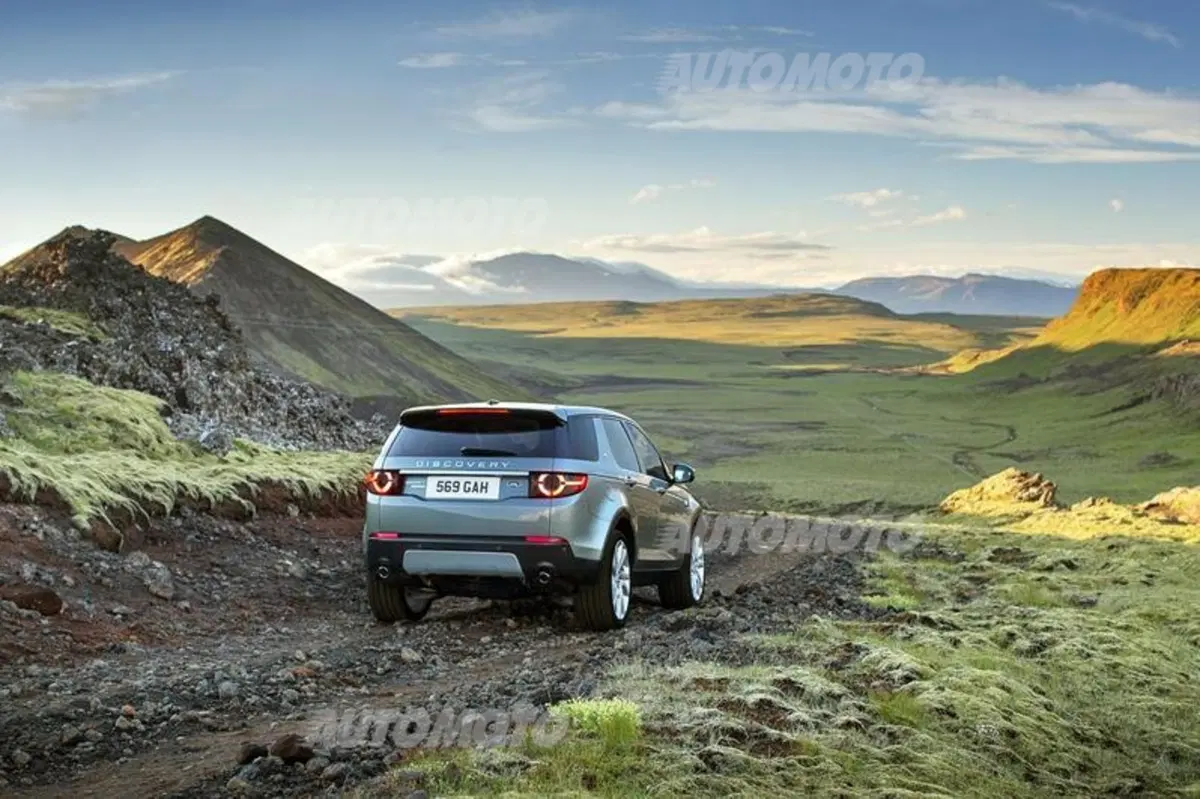 Nuova Land Rover Discovery Sport: prezzi, foto e video (3)