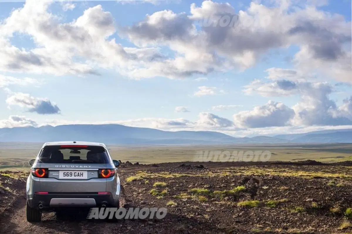 Nuova Land Rover Discovery Sport: prezzi, foto e video (17)