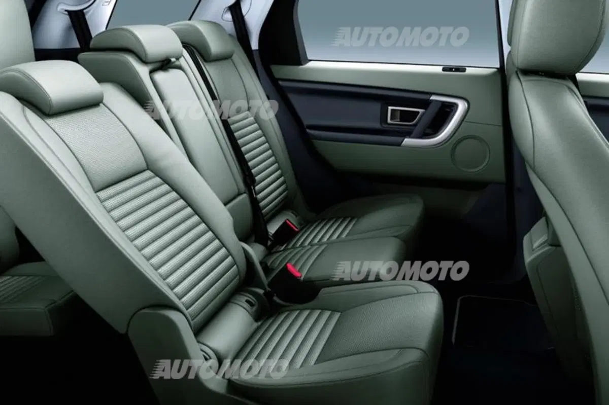Nuova Land Rover Discovery Sport: prezzi, foto e video (26)