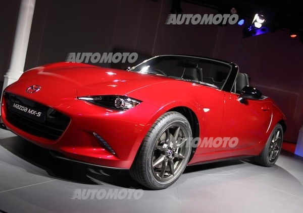 Nuova Mazda MX-5: eccola! Tutti i dettagli in diretta da Barcellona