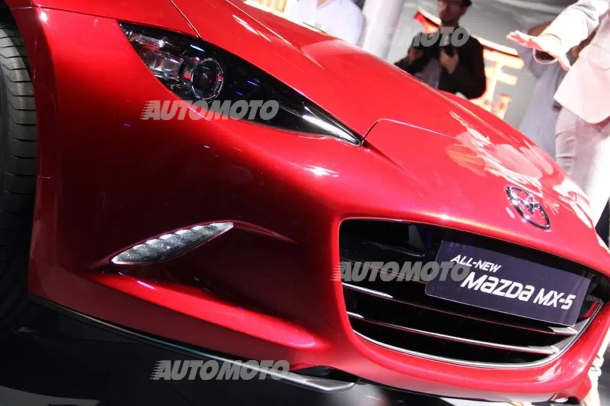 Nuova Mazda MX-5: eccola! Tutti i dettagli in diretta da Barcellona (50)