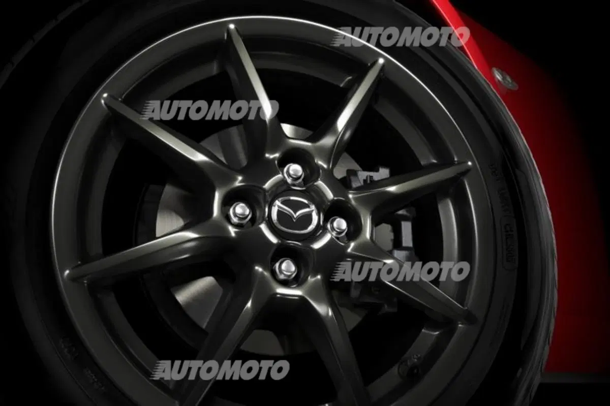 Nuova Mazda MX-5: eccola! Tutti i dettagli in diretta da Barcellona (70)