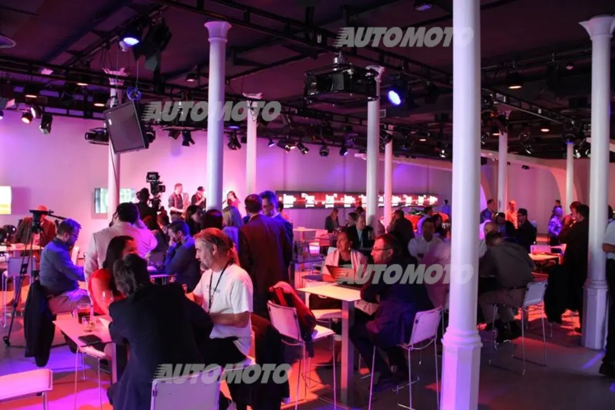 Nuova Mazda MX-5: eccola! Tutti i dettagli in diretta da Barcellona (75)