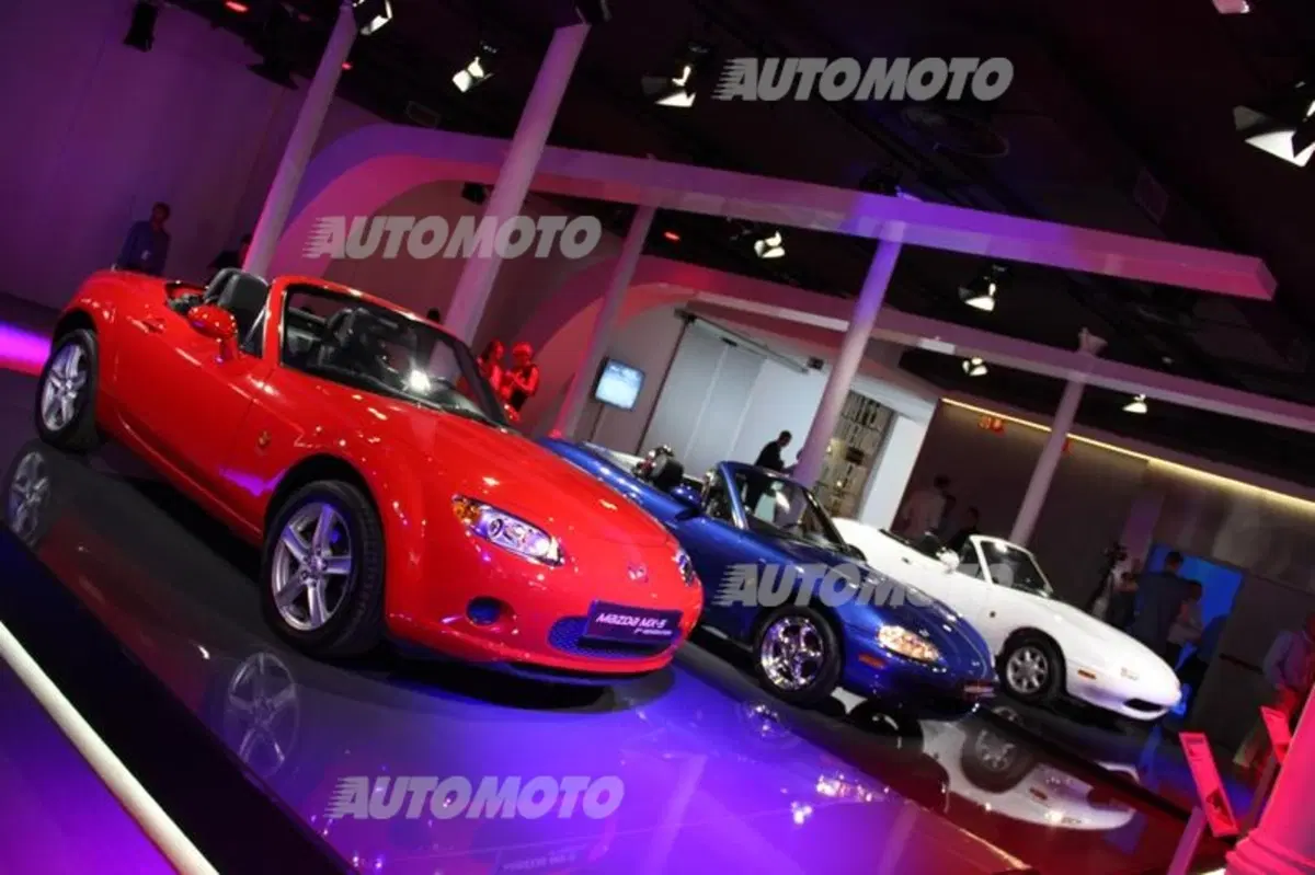 Nuova Mazda MX-5: eccola! Tutti i dettagli in diretta da Barcellona (76)