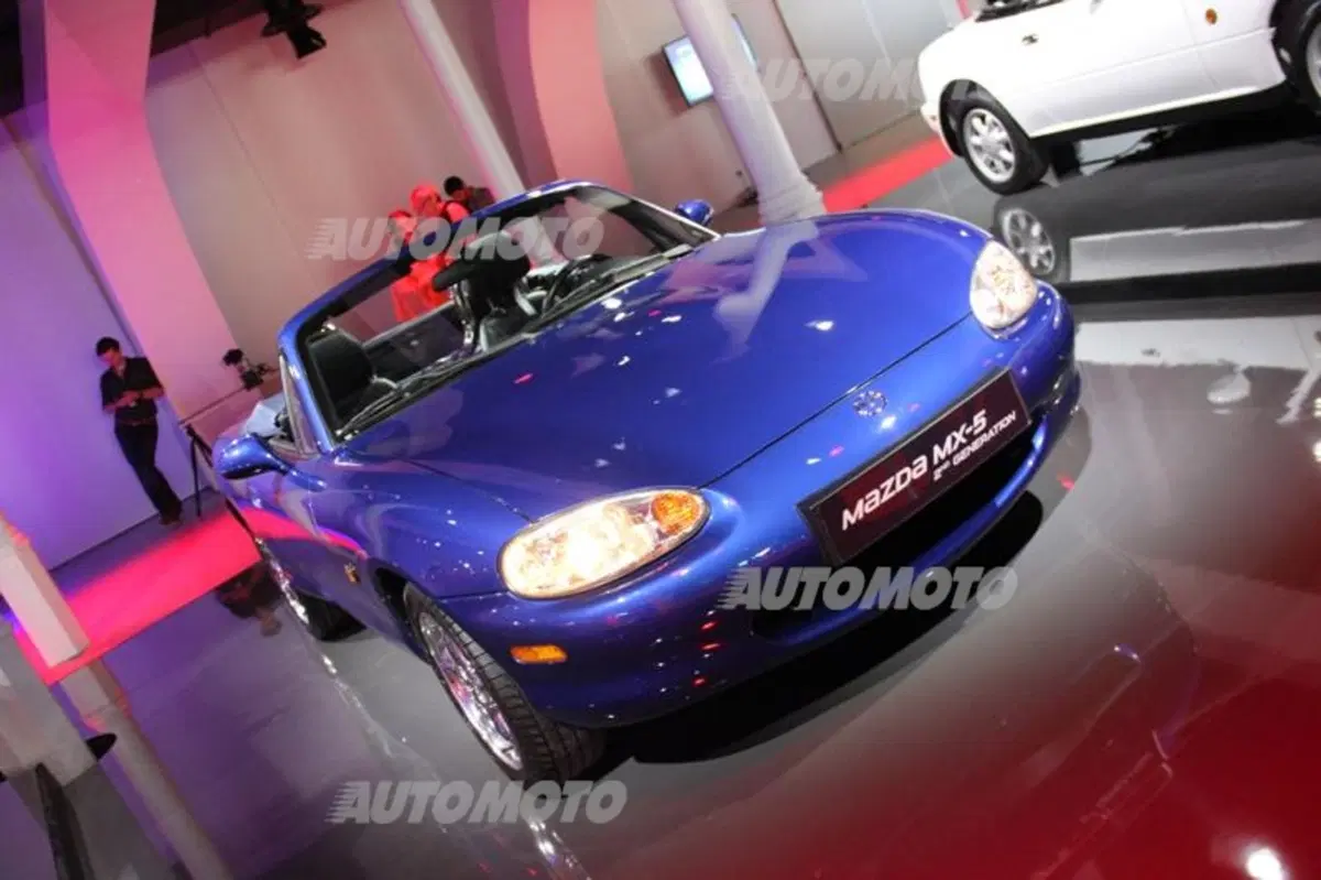 Nuova Mazda MX-5: eccola! Tutti i dettagli in diretta da Barcellona (80)