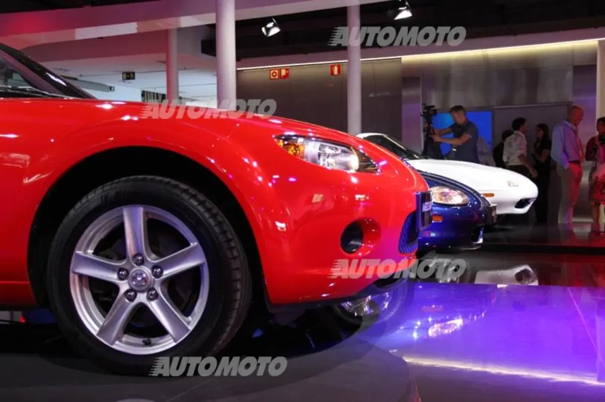 Nuova Mazda MX-5: eccola! Tutti i dettagli in diretta da Barcellona (83)