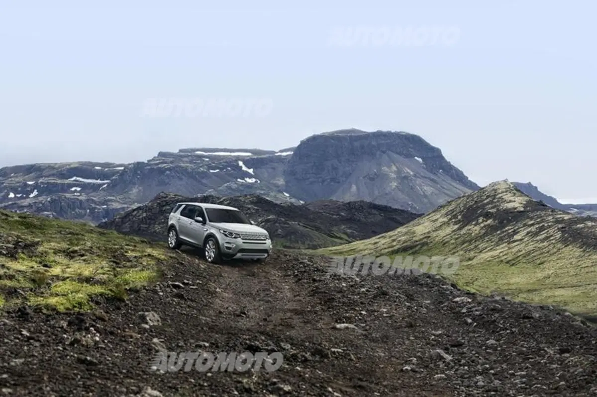 New Land Rover Discovery Sport vs Freelander 2 (6)