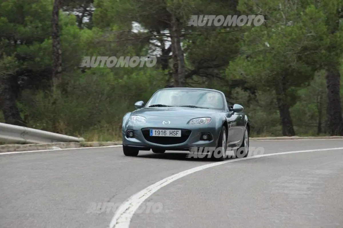 Mazda MX-5, il ripasso: dalle nubi del Montserrat al caldo del Mediterraneo (3)