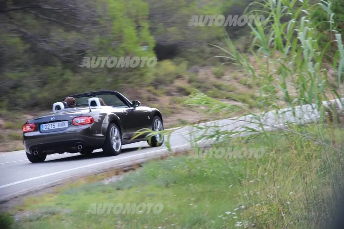 Mazda MX-5, il ripasso: dalle nubi del Montserrat al caldo del Mediterraneo (4)