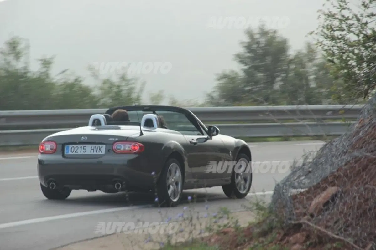 Mazda MX-5, il ripasso: dalle nubi del Montserrat al caldo del Mediterraneo (11)