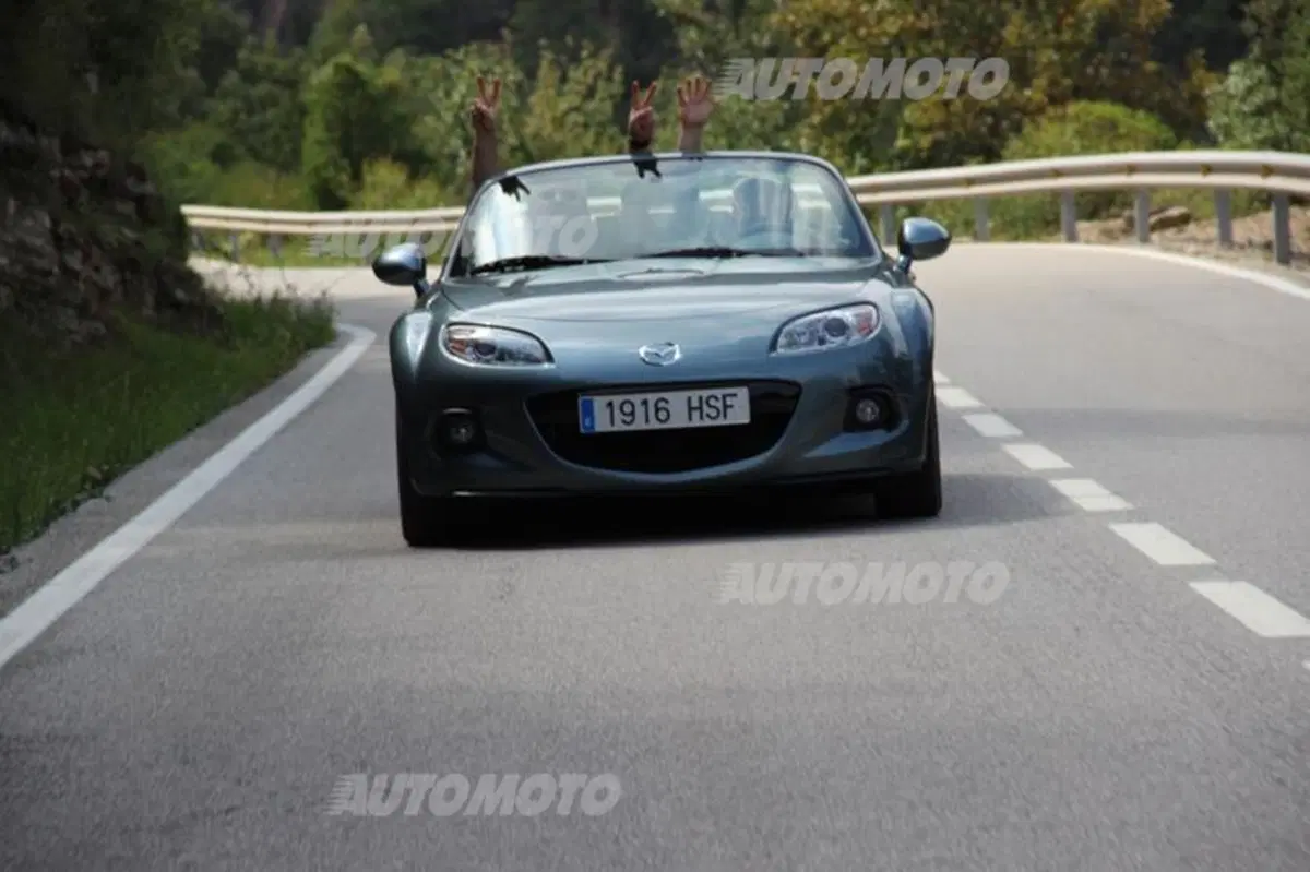 Mazda MX-5, il ripasso: dalle nubi del Montserrat al caldo del Mediterraneo (26)