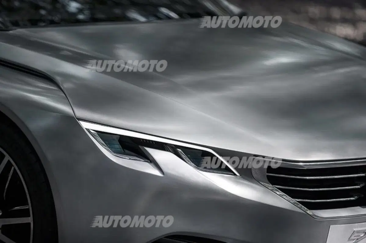 Peugeot Exalt: a Parigi una nuova variante della concept del Leone (9)