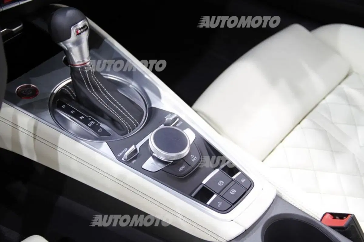 Audi al Salone di Parigi 2014 (38)