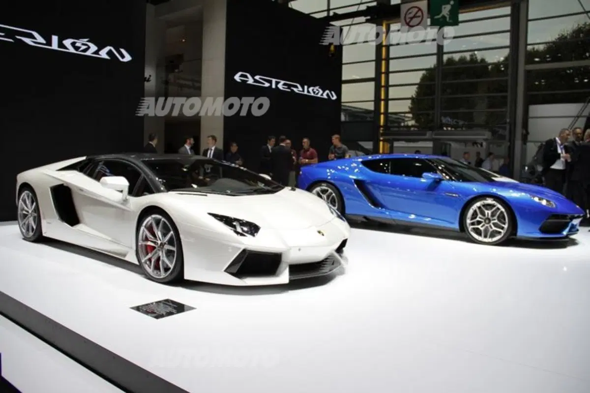 Lamborghini al Salone di Parigi 2014 (18)