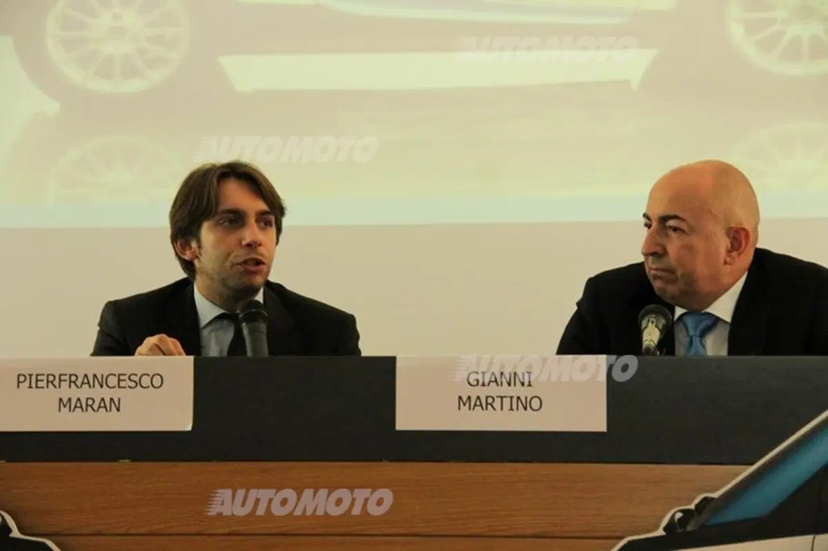 car2go compie un anno in Italia: auguri alle smart bianco-azzurre (15)