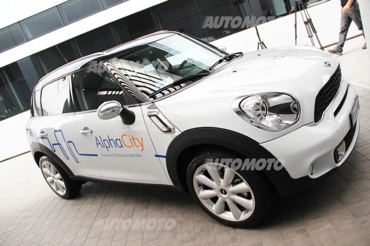 AlphaCity: nasce il car sharing di BMW per le aziende. Che cos'è e come funziona (8)