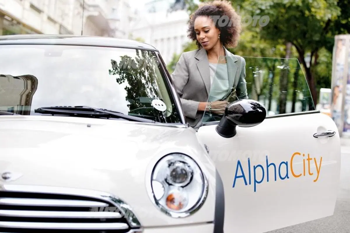 AlphaCity: nasce il car sharing di BMW per le aziende. Che cos'è e come funziona (16)