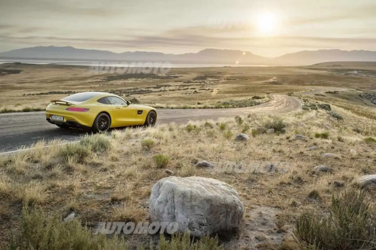 Mercedes AMG GT: tutte le foto e le informazioni ufficiali (8)