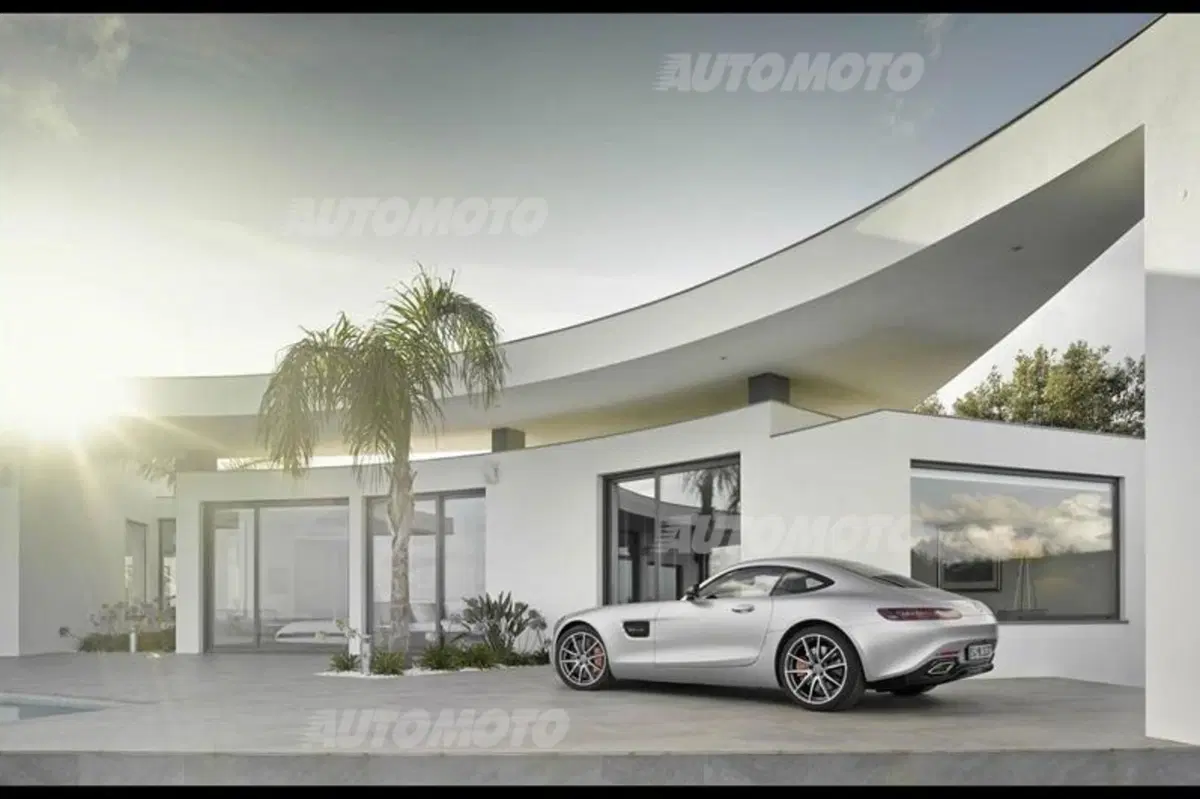 Mercedes AMG GT: tutte le foto e le informazioni ufficiali (17)