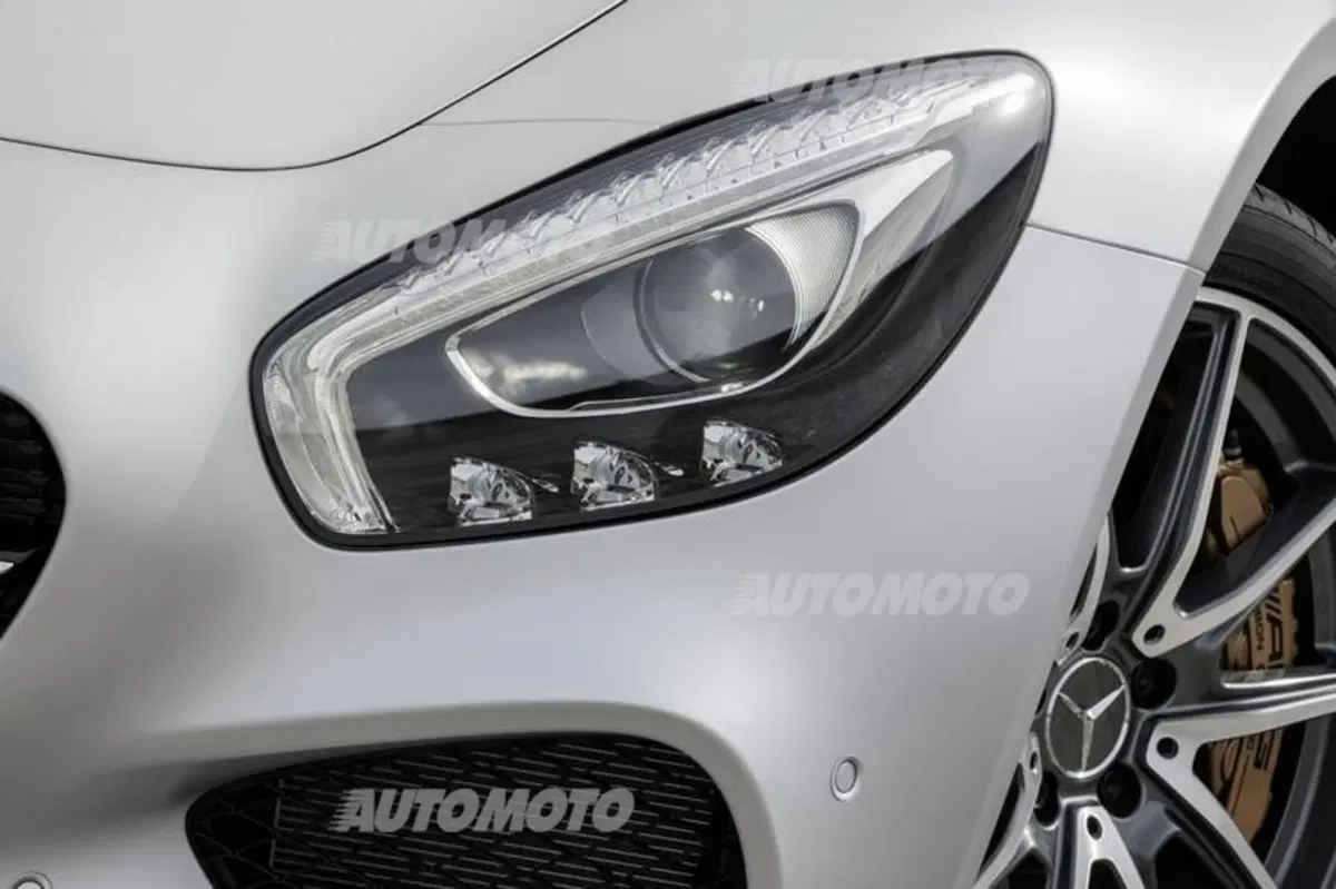 Mercedes AMG GT: tutte le foto e le informazioni ufficiali (27)