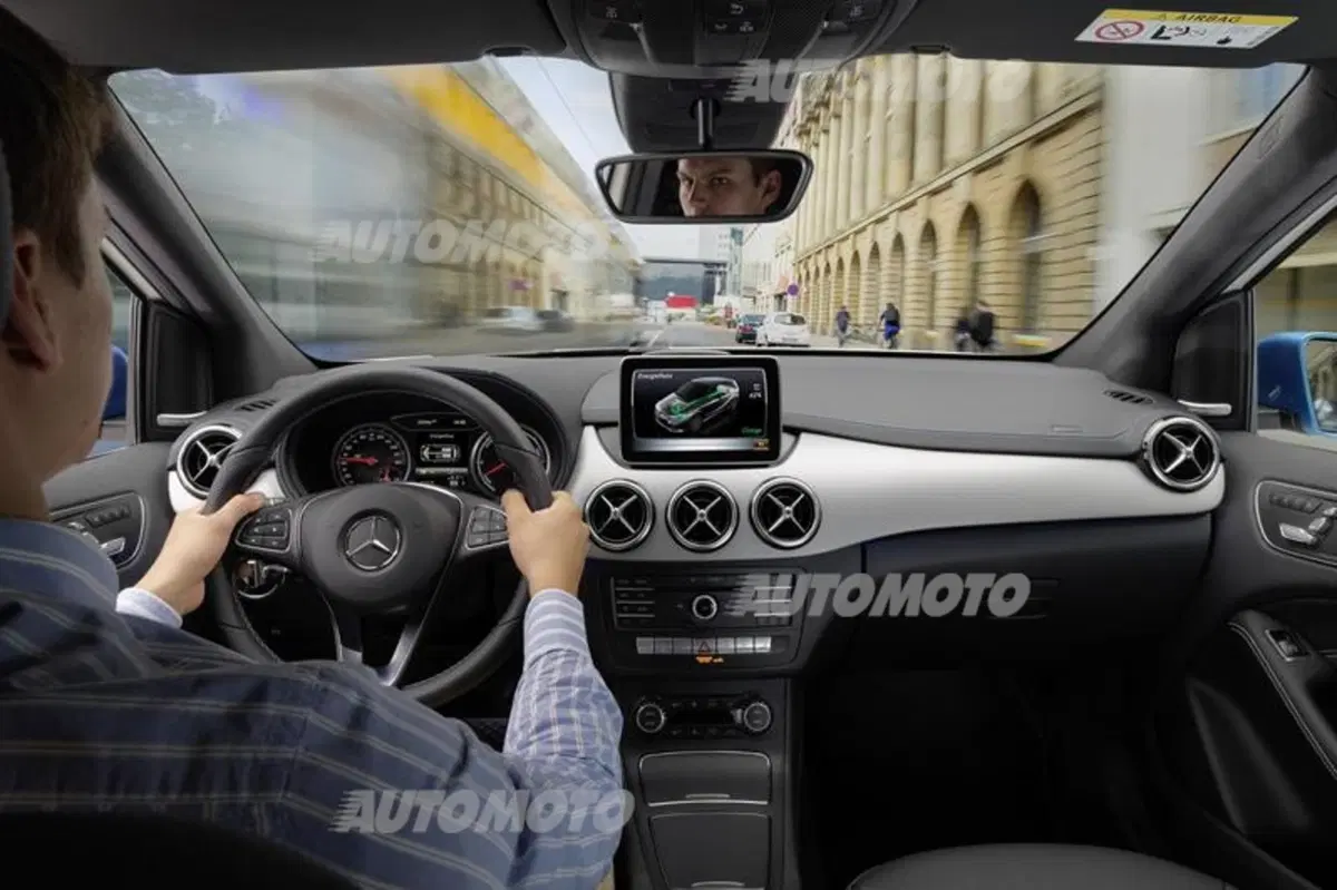 Mercedes-Benz Classe B restyling (23)